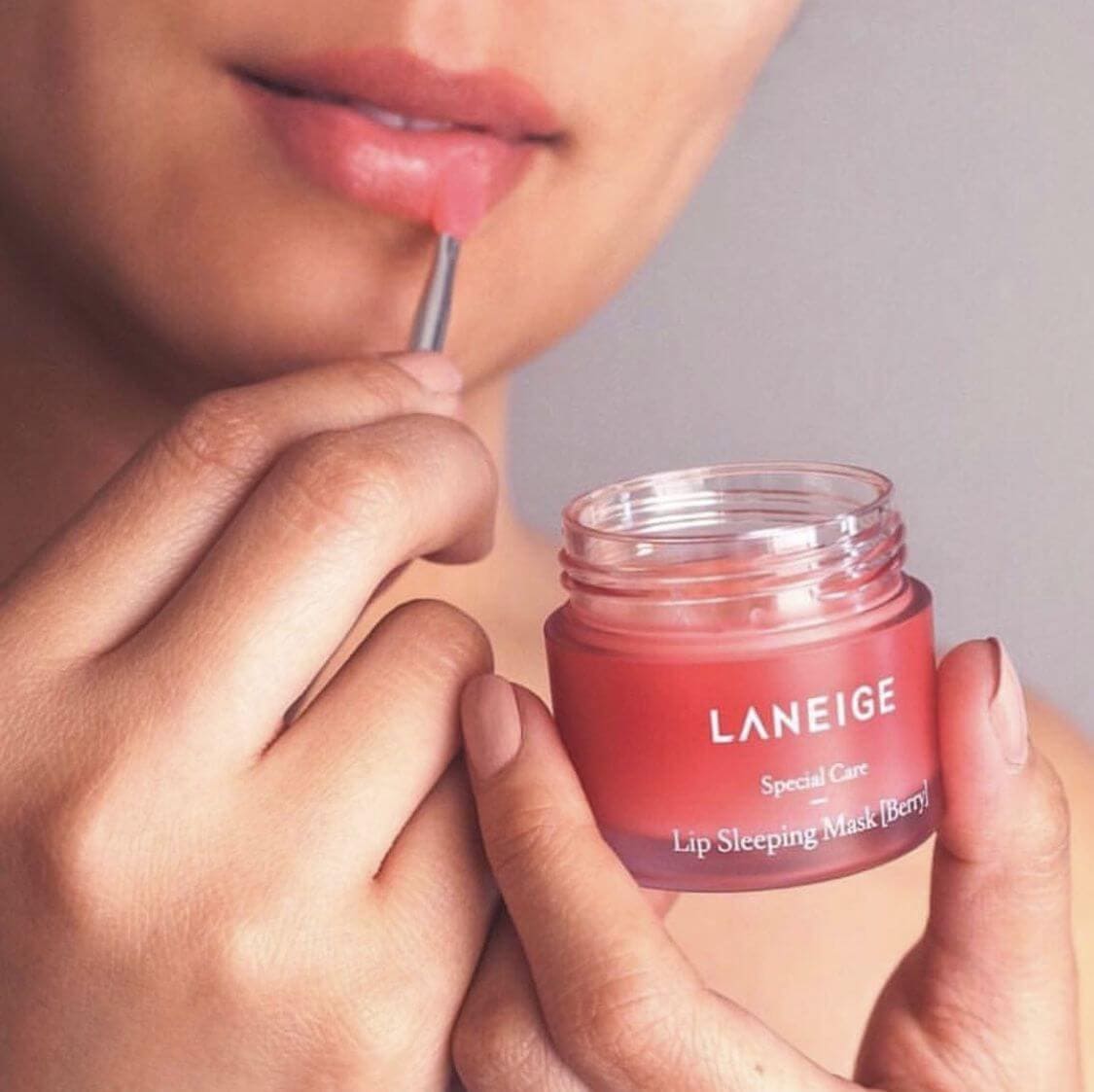 Wishlist кожної красуні на 8 березня Laneige Lip Sleeping Mask Berry
