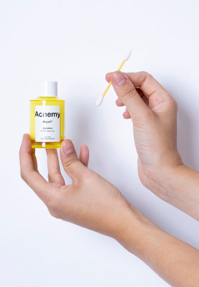 Підбірка точкових засобів від запалень на шкірі обличчя Acnemy Dryzit