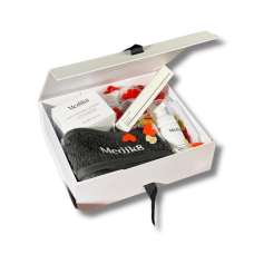 Лімітований подарунковий набір для денного догляду за обличчям - Medik8 Valentine Day Kit 