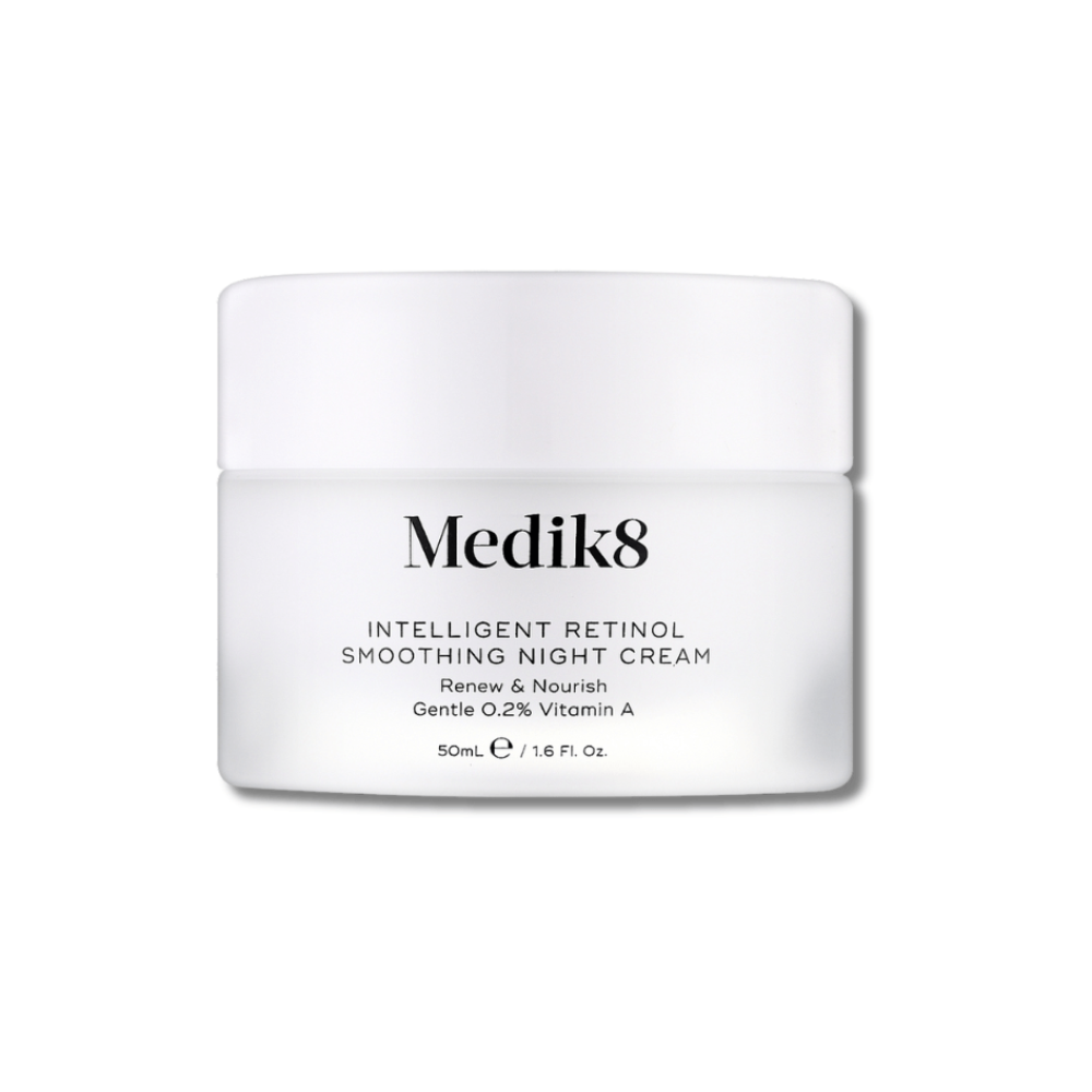 Розгладжуючий нічний крем із ретинолом - Medik8 Intelligent Retinol Smoothing Night Cream
