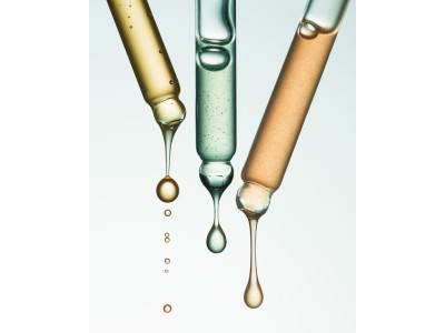 Кислоти в косметиці: AHA, BHA, PHA — у чому різниця?