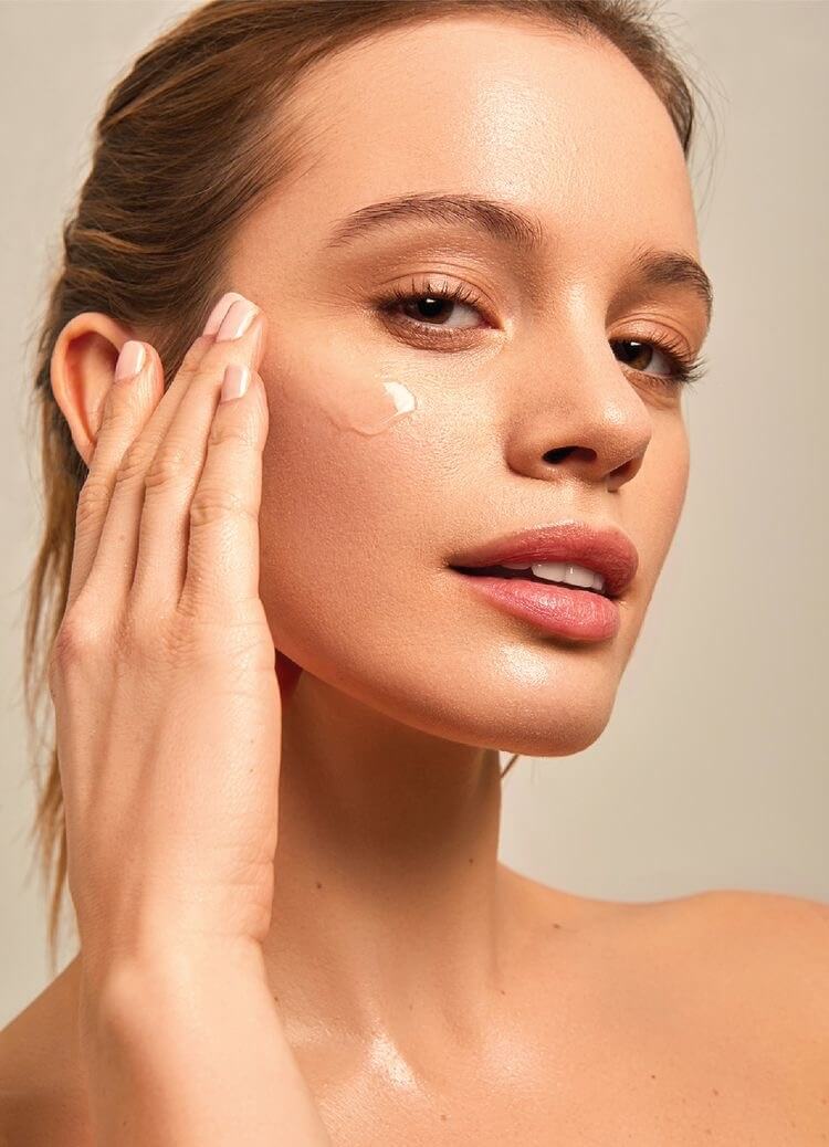 Суха шкіра: причини виникнення сухості та ТОП секрети по догляду