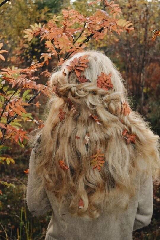 Як доглядати за волоссям восени?
