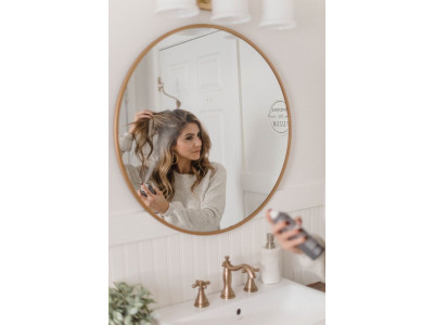 Як створити ідеальну зачіску за допомогою стайлінгових засобів