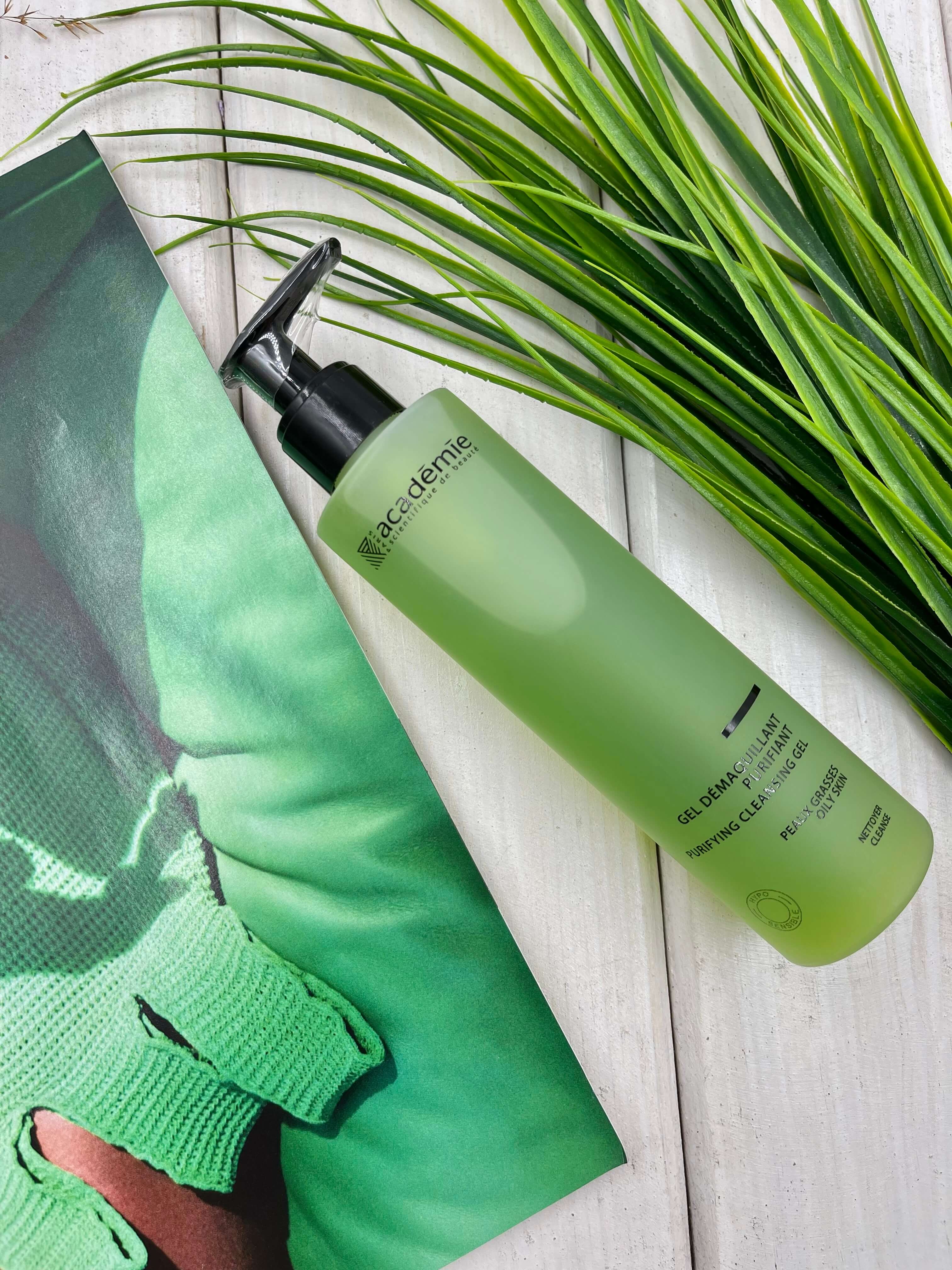 Яку потрібно використовувати косметику при догляді за проблемною шкірою - Cosmy